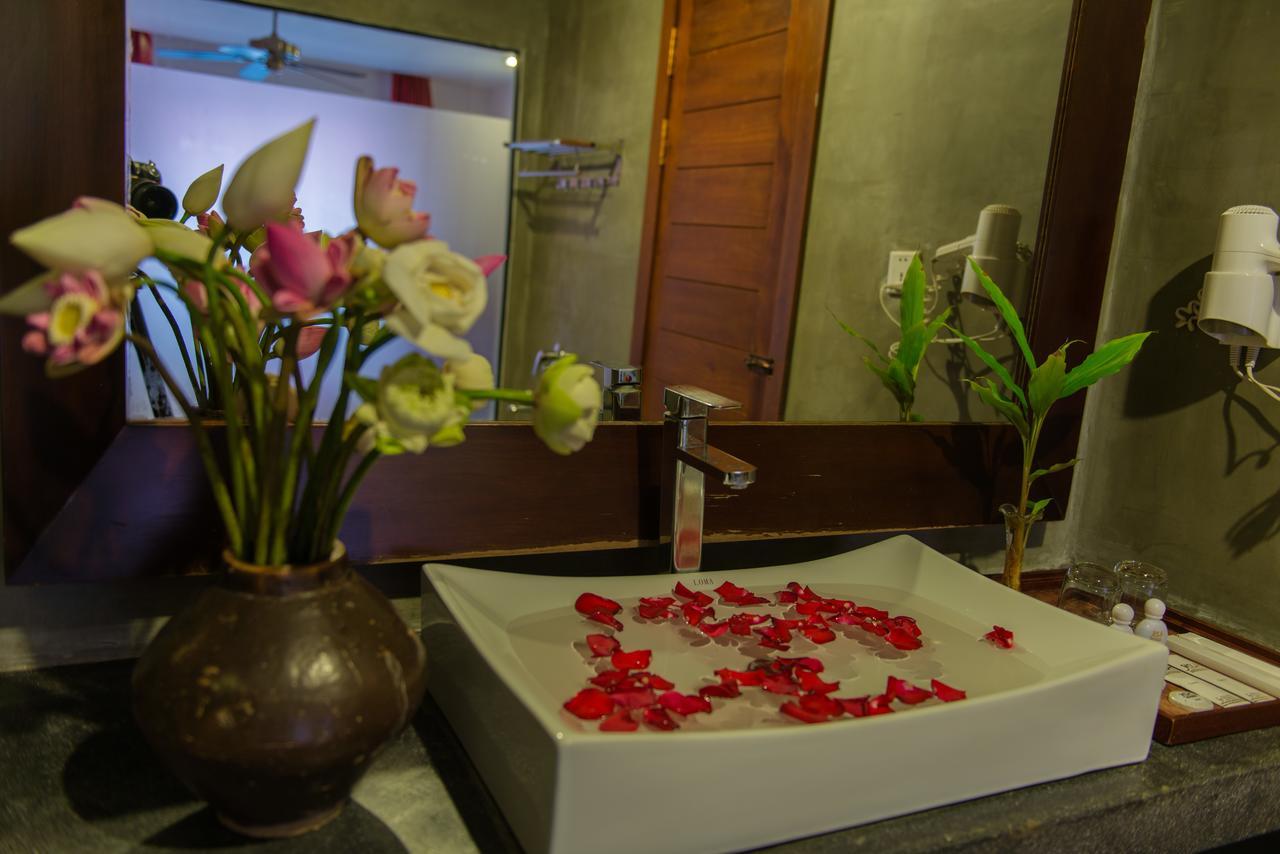 Mekong Angkor Deluxe Hotel Siem Reap Exterior photo